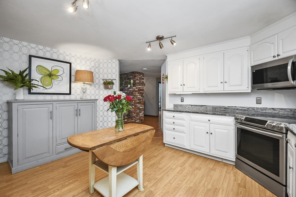 8 Pearl Brook Road Townsend, MA 01474 - Photo 12 of 37 Gallery Image 12