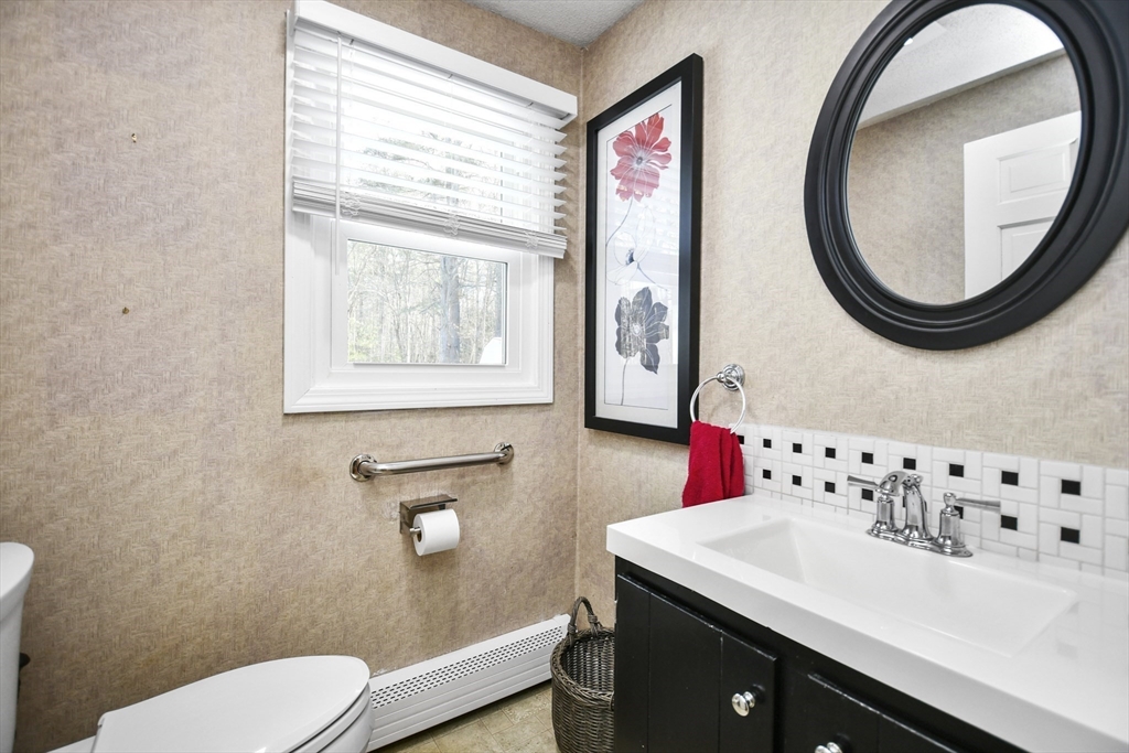 8 Pearl Brook Road Townsend, MA 01474 - Photo 14 of 37 Gallery Image 14