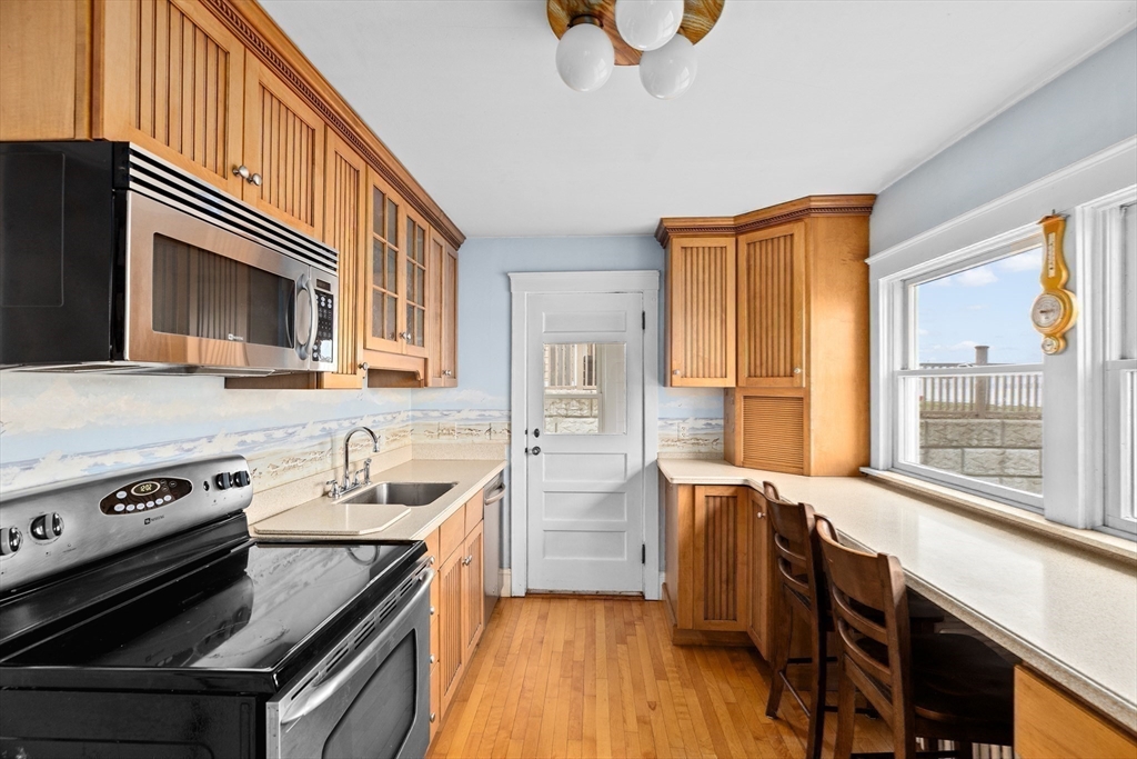 9 Regatta Road Weymouth, MA 02191 - Photo 6 of 28 Gallery Image 6