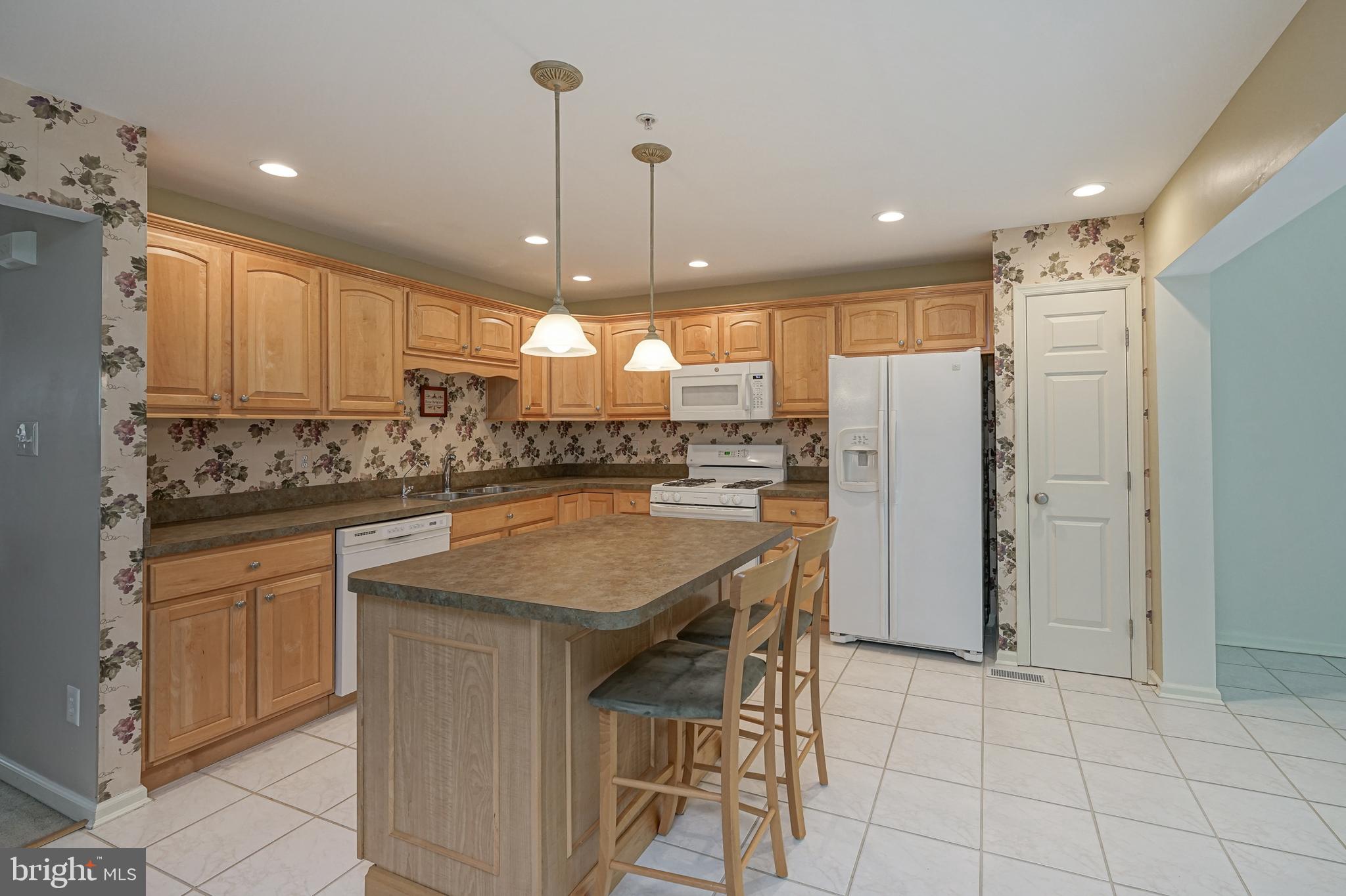 2053 Broadacres Drive Clementon, NJ 08021 - Photo 11 of 35 Kitchen w/Island