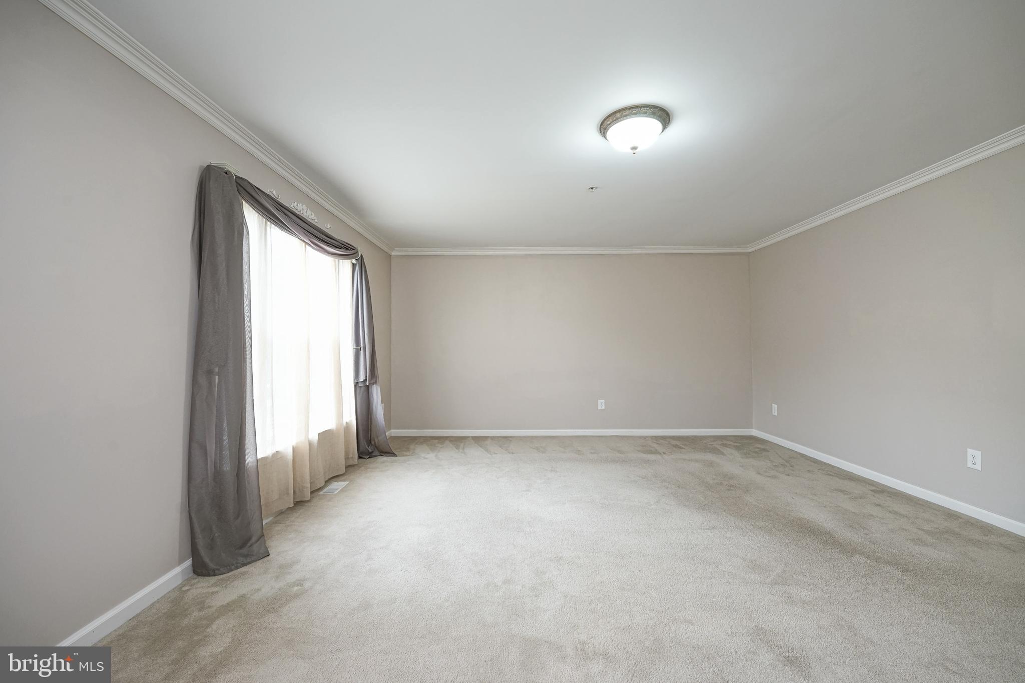 2053 Broadacres Drive Clementon, NJ 08021 - Photo 18 of 35 Living Room