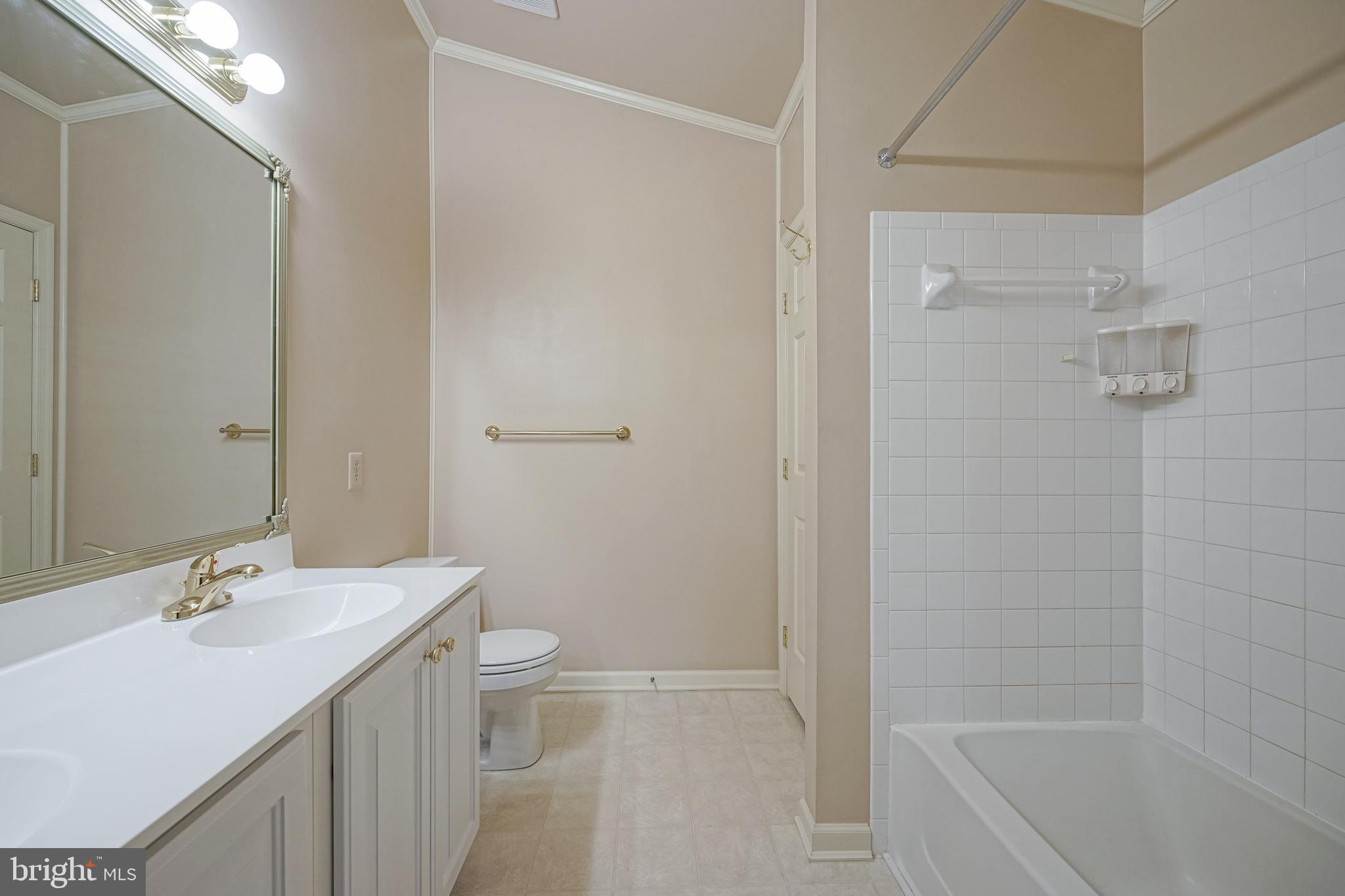 2053 Broadacres Drive Clementon, NJ 08021 - Photo 24 of 35 Primary Bath