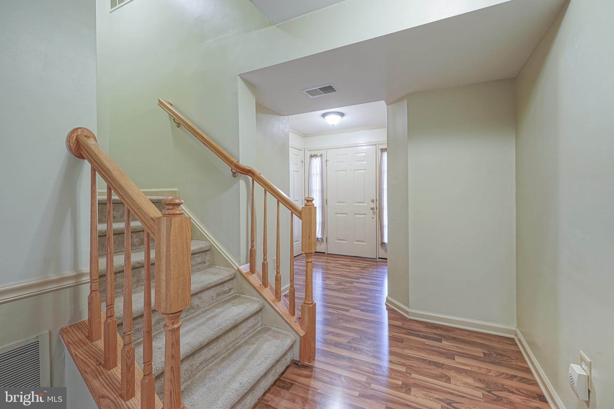 2053 Broadacres Drive Clementon, NJ 08021 - Photo 4 of 35 Foyer w/New Flooring