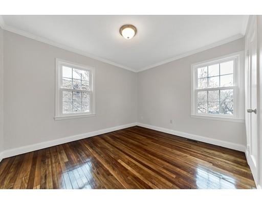 439 Westfield Road Holyoke, MA 01040 - Photo 13 of 22 Gallery Image 13