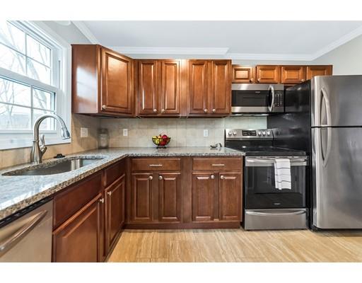 439 Westfield Road Holyoke, MA 01040 - Photo 4 of 22 Gallery Image 4