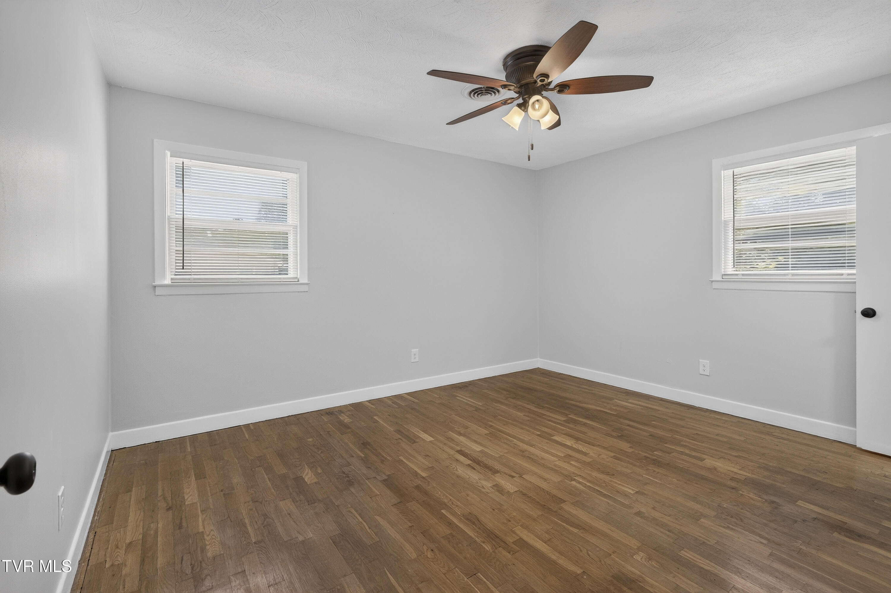 302 Seminole Road Bristol, VA 24201 - Photo 30 of 50 302-Seminole-Rd-29