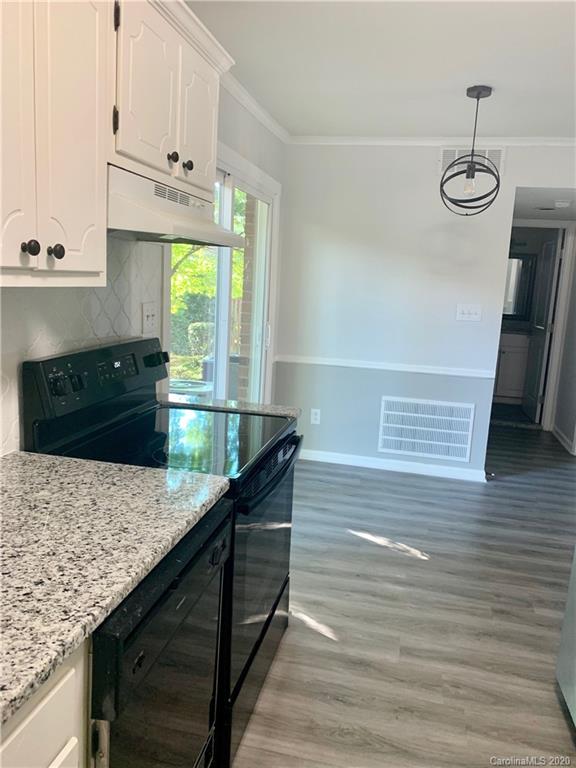 5903 Quail Hollow Road, Unit B Charlotte, NC 28210 - Photo 7 of 14