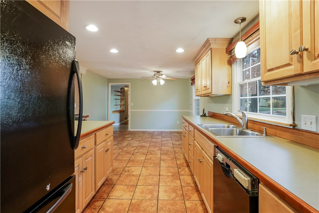 30 Haley Road Warwick, RI 02889 - Photo 11 of 23 Gallery Image 11