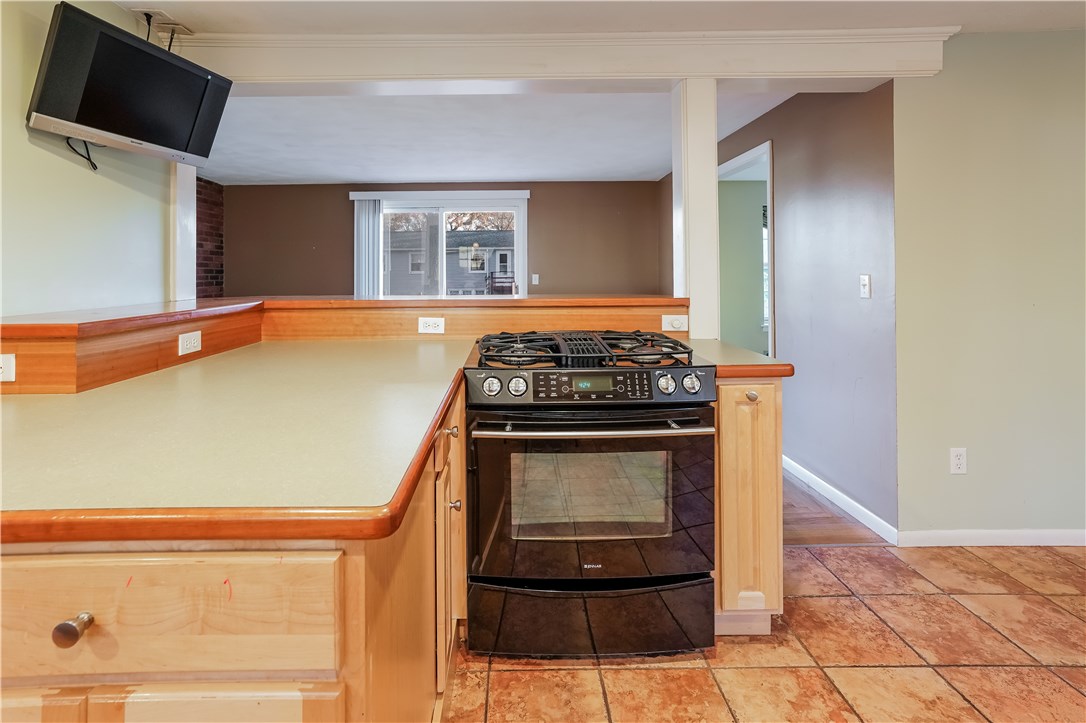 30 Haley Road Warwick, RI 02889 - Photo 12 of 23 Gallery Image 12