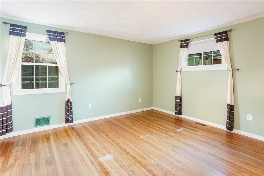 30 Haley Road Warwick, RI 02889 - Photo 14 of 23 Gallery Image 14