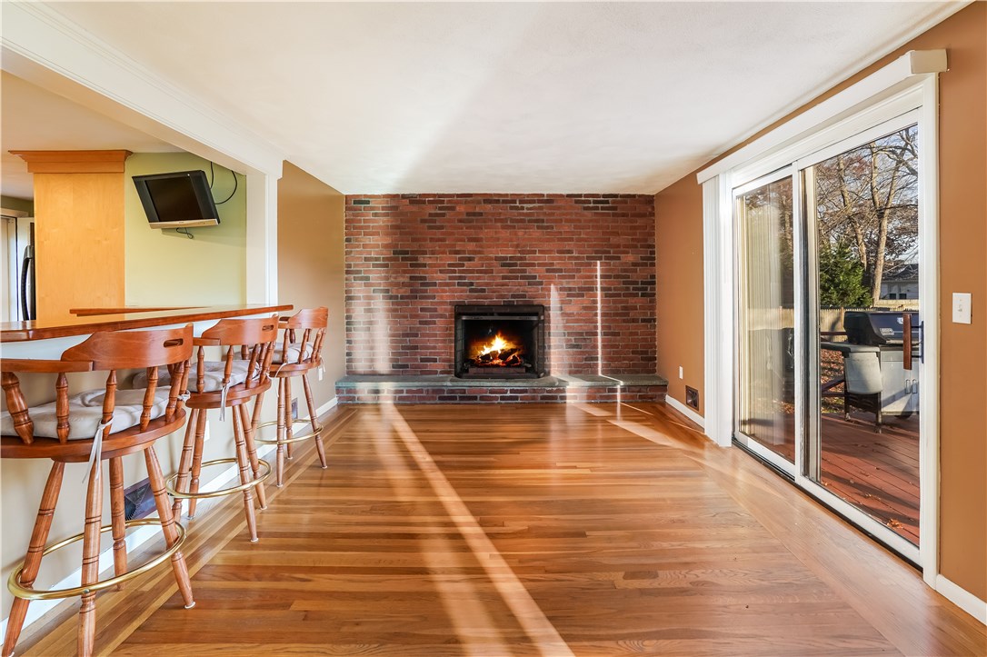 30 Haley Road Warwick, RI 02889 - Photo 6 of 23 Gallery Image 6