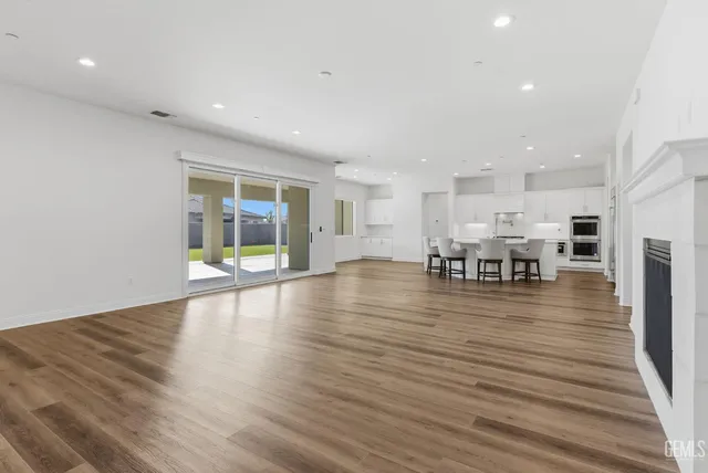 $1,090,000 | Undisclosed Address, Bakersfield, CA 93311