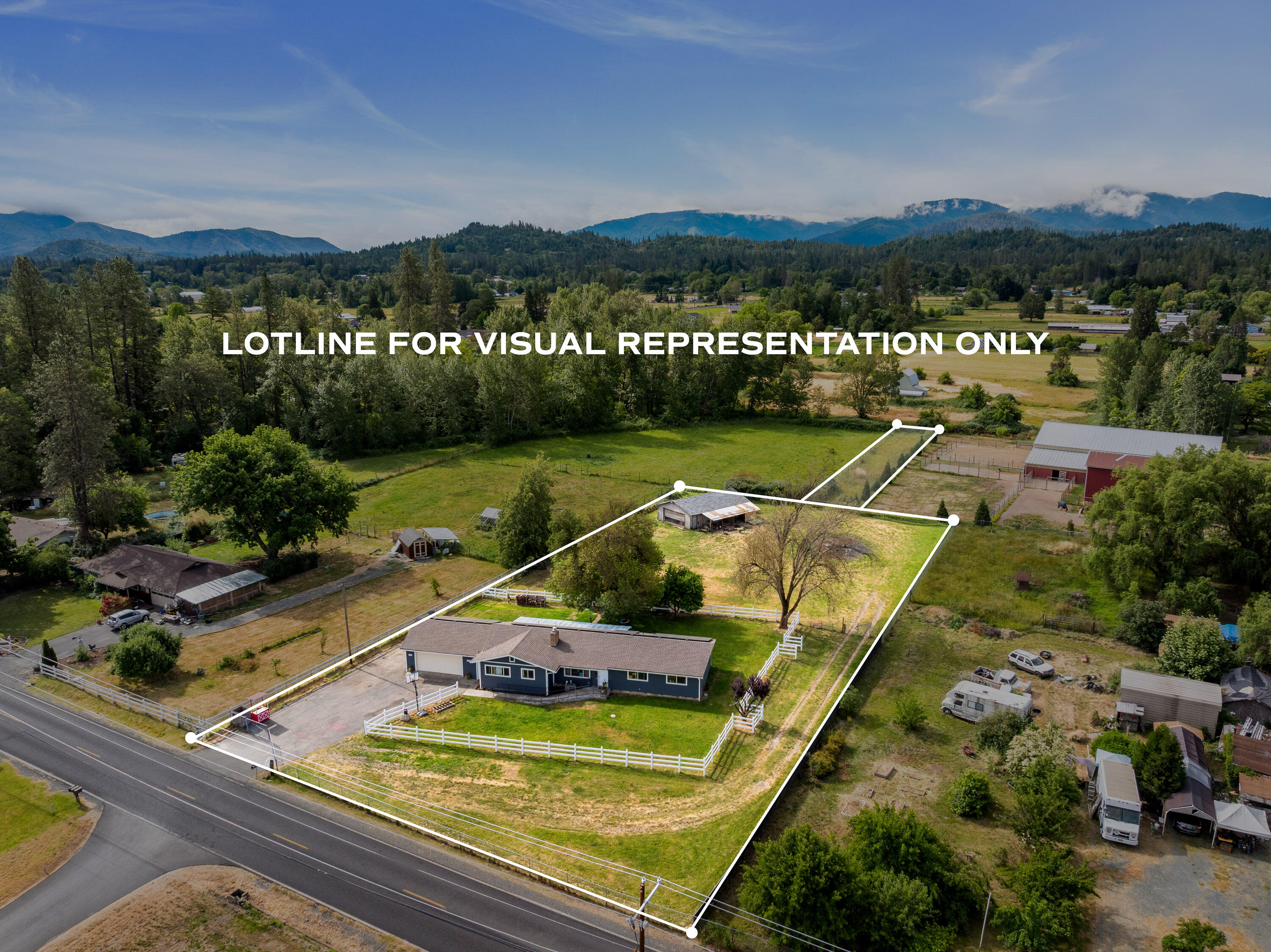 4675 Leonard Road Grants Pass, OR 97527 - Photo 2 of 35