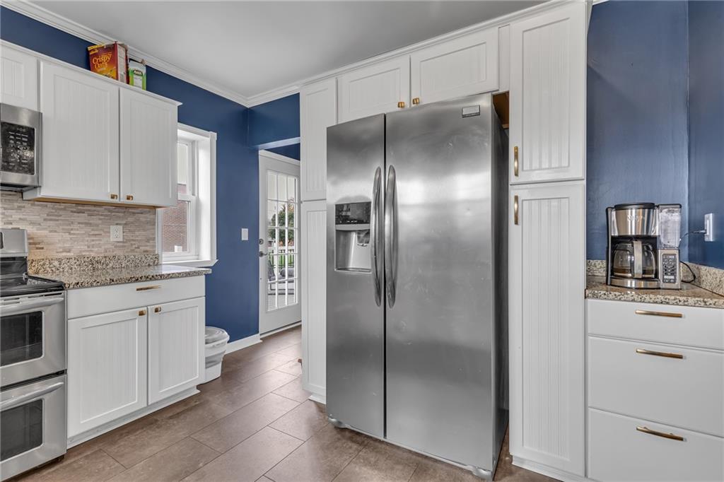 125 Oakville Road Beaver Falls, PA 15010 - Photo 5 of 38