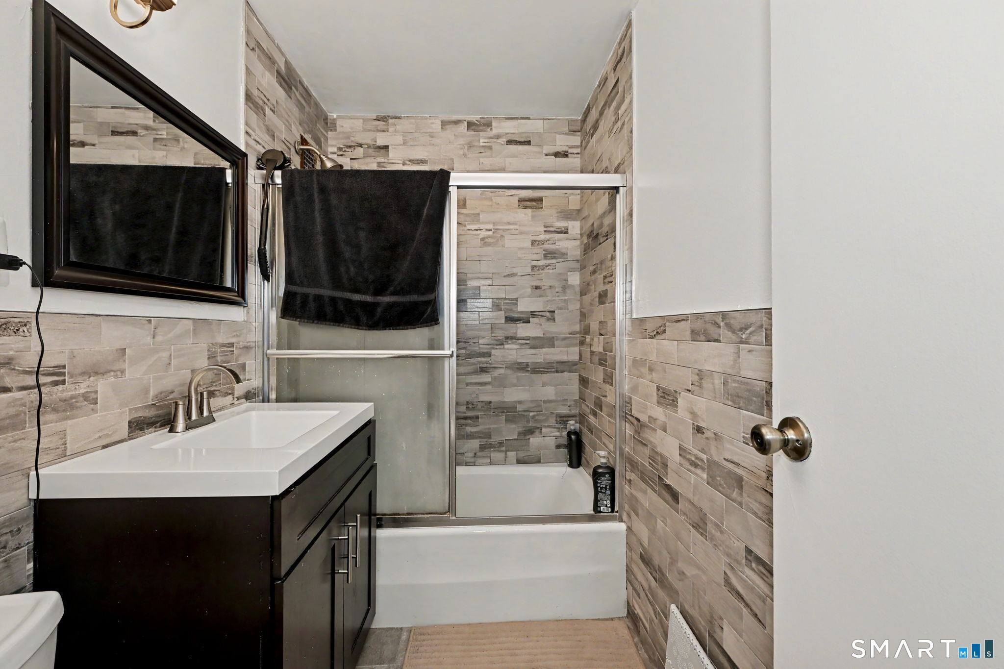 50 Glenbrook Road, Unit 8E Stamford, CT 06902 - Photo 5 of 20
