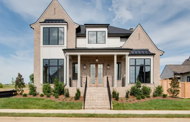 $1,089,900 | 106 Cardiff Drive, Thompson's Station, TN 37179