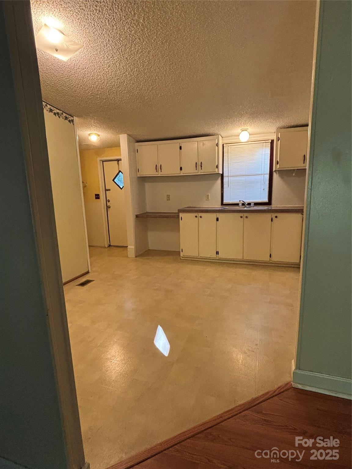 6544 Helen's Way Denver, NC 28037 - Photo 6 of 19