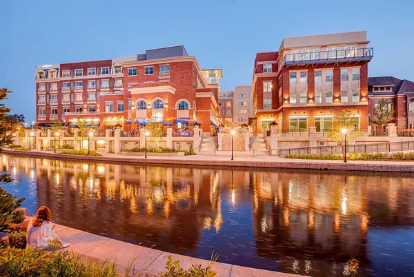$199,000 | 1001 North Mill Street, Unit 203, Naperville, IL 60563