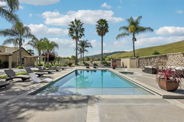 $3,999,900 | 12755 Santa Teresa Boulevard, San Martin, CA 95046