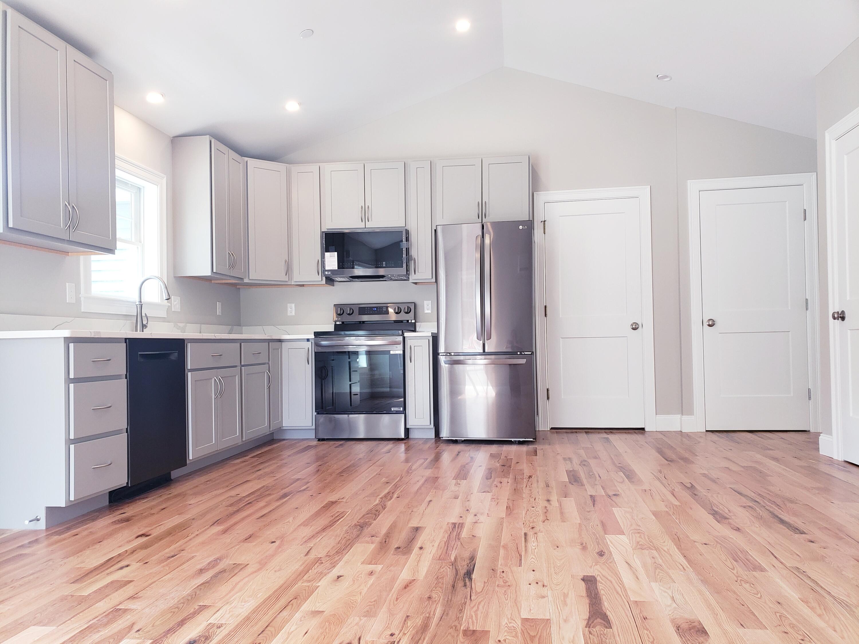 10 Heritage Way, Unit 20 Saco, ME 04072 - Photo 20 of 46 20240717_210053