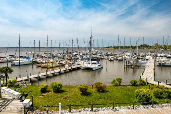 $48,000 | 516 Water Street, Unit B4, Oriental, NC 28571