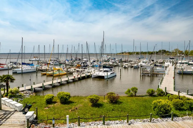 $48,000 | 516 Water Street, Unit B4, Oriental, NC 28571