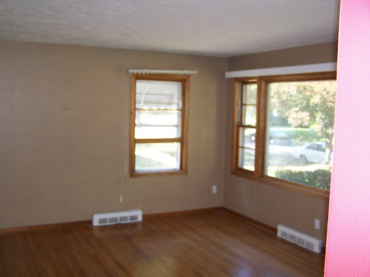 2615 Pelham Road Rockford, IL 61107 - Photo 4 of 11 Gallery Image 4