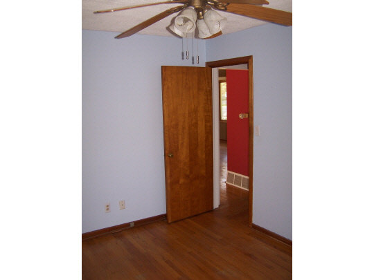2615 Pelham Road Rockford, IL 61107 - Photo 6 of 11 Gallery Image 6