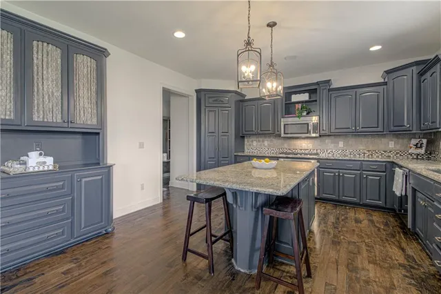 $759,999 | 15920 Grant Street, Stilwell, KS 66085