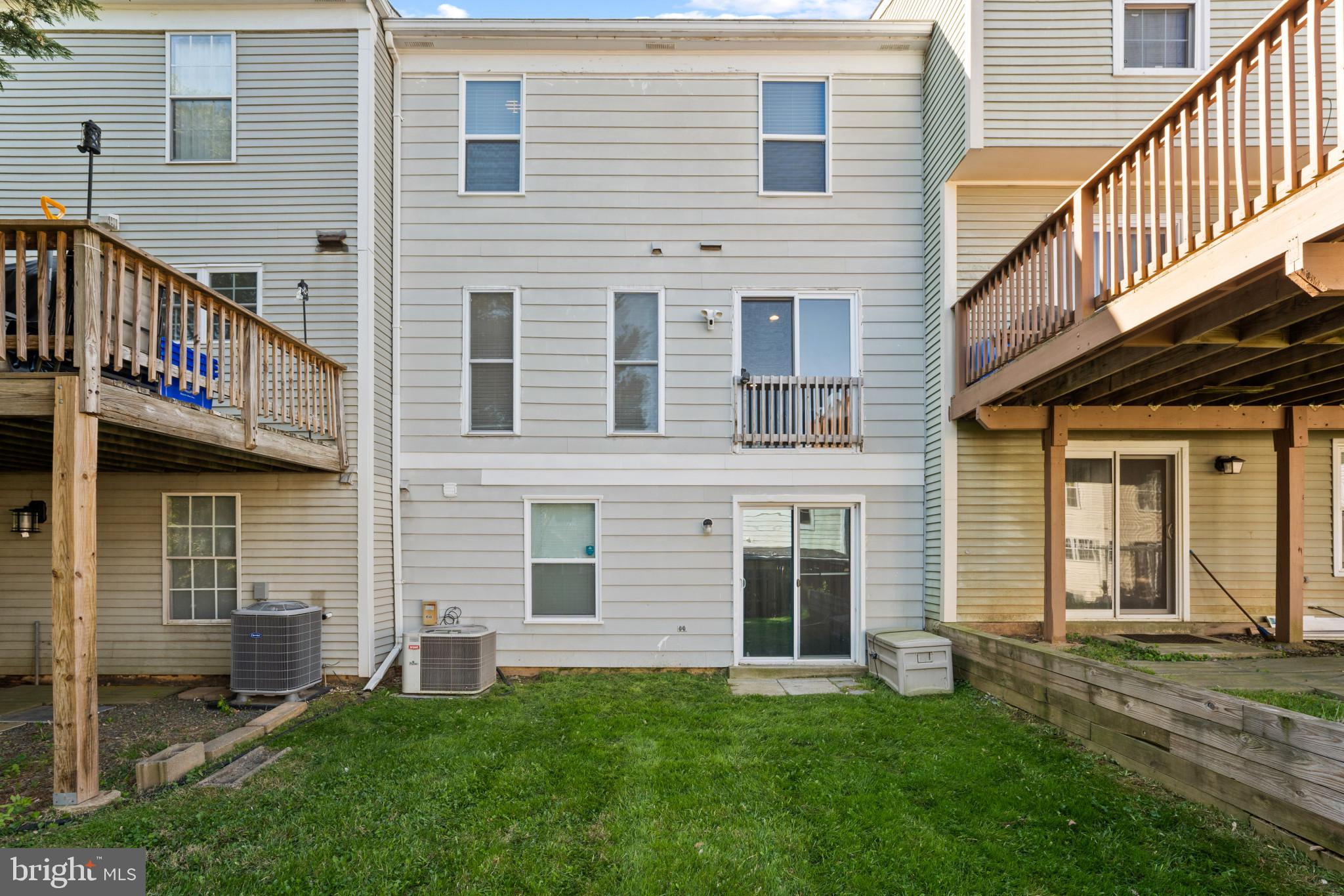 13015 Country Ridge Drive Germantown, MD 20874 - Photo 17 of 20