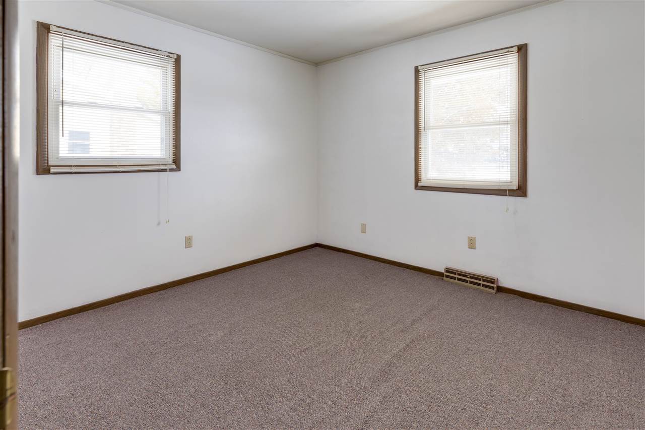 12510 Dorr Road Rockton, IL 61072 - Photo 11 of 15 Gallery Image 11