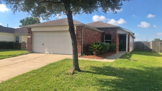 $1,750 | 12211 Windsor Bay Court, Tomball, TX 77375