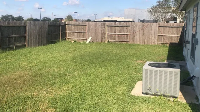 $1,750 | 12211 Windsor Bay Court, Tomball, TX 77375