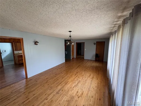 $215,000 | 7440 Highway 17, Houston, MO 65483