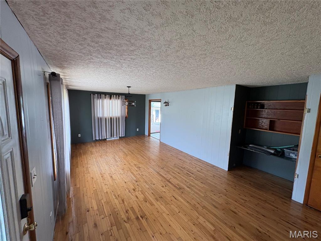 7440 Highway 17 Houston, MO 65483 - Photo 5 of 11