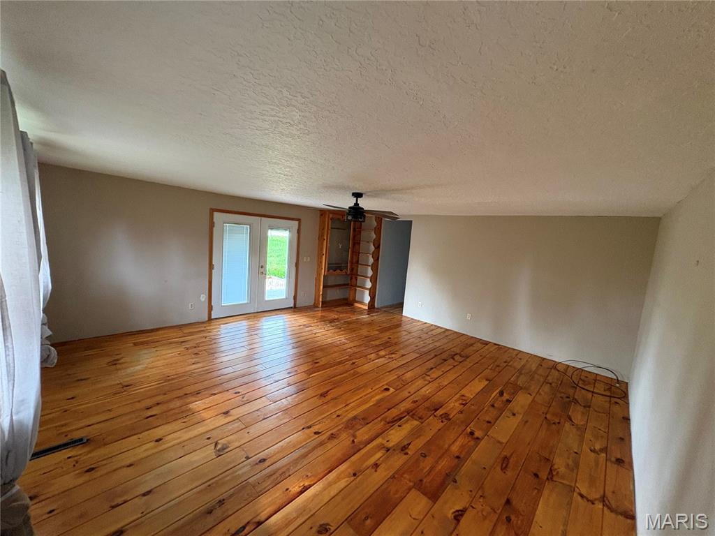 7440 Highway 17 Houston, MO 65483 - Photo 6 of 11