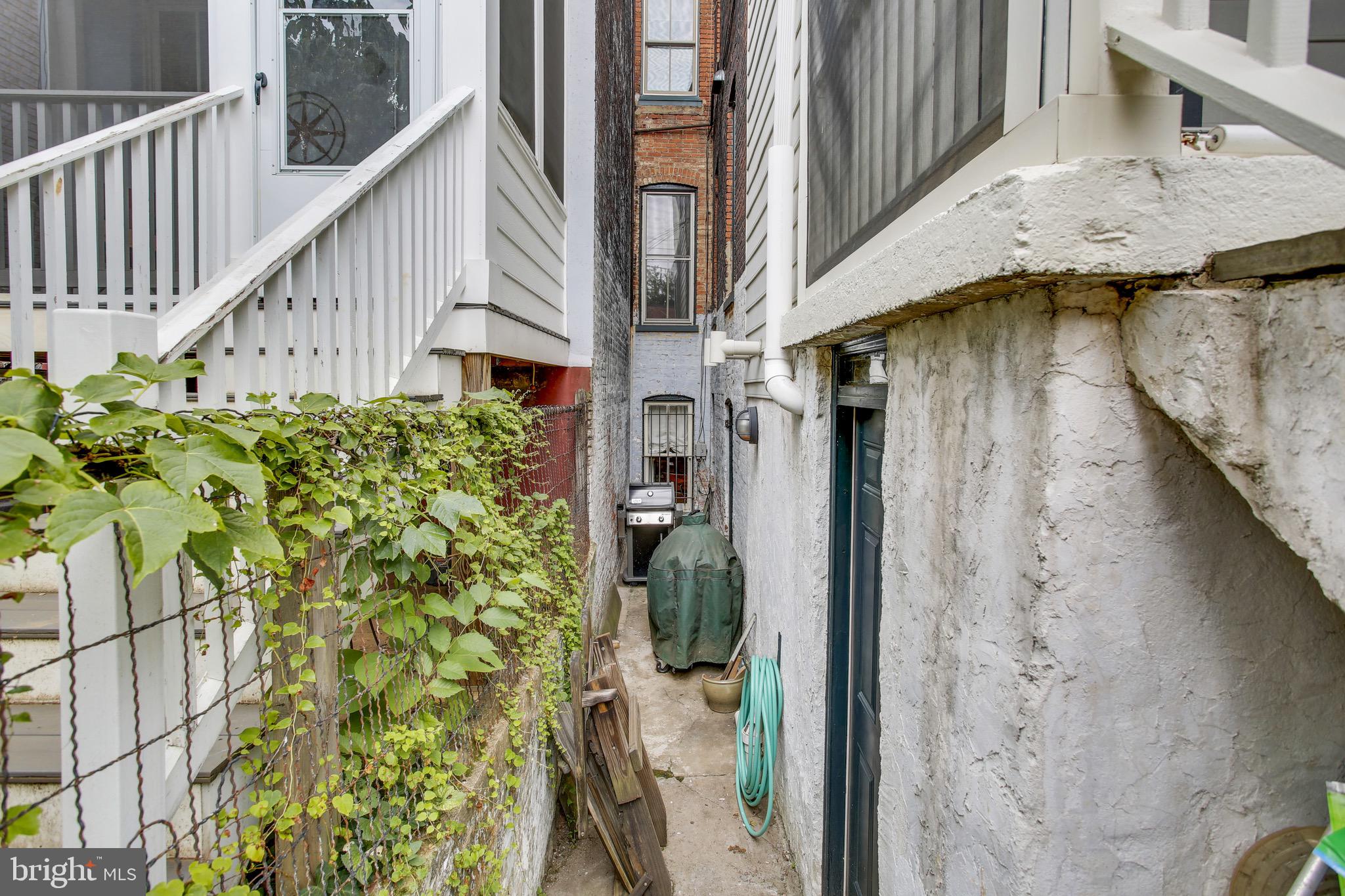 917 C Street Northeast Washington, DC 20002 - Photo 23 of 59