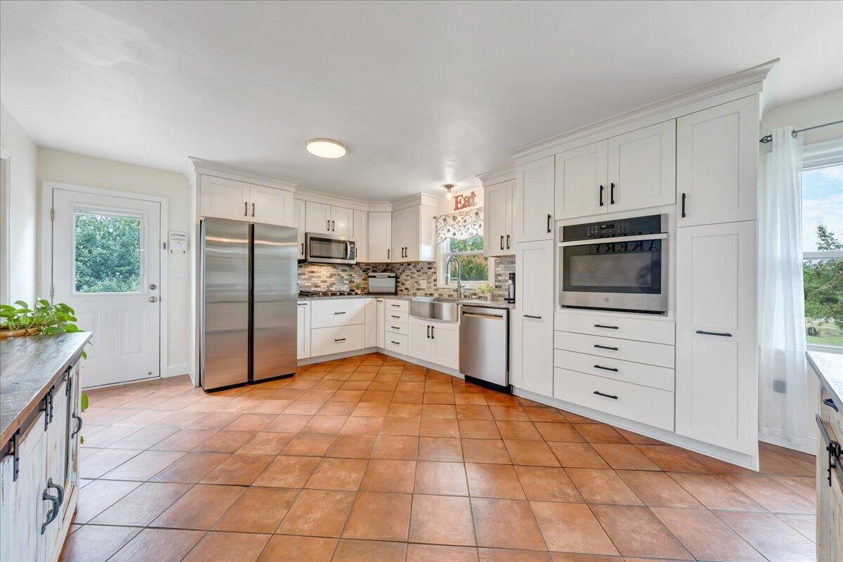 1125 Loyds Store Road Vinton, VA 24179 - Photo 28 of 119 025-MIB05993