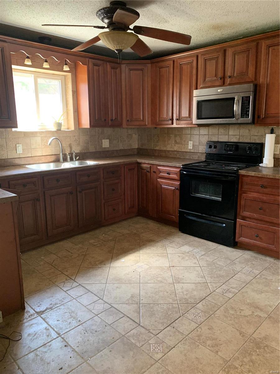 6874 Lebanon Road Collinsville, IL 62234 - Photo 13 of 59