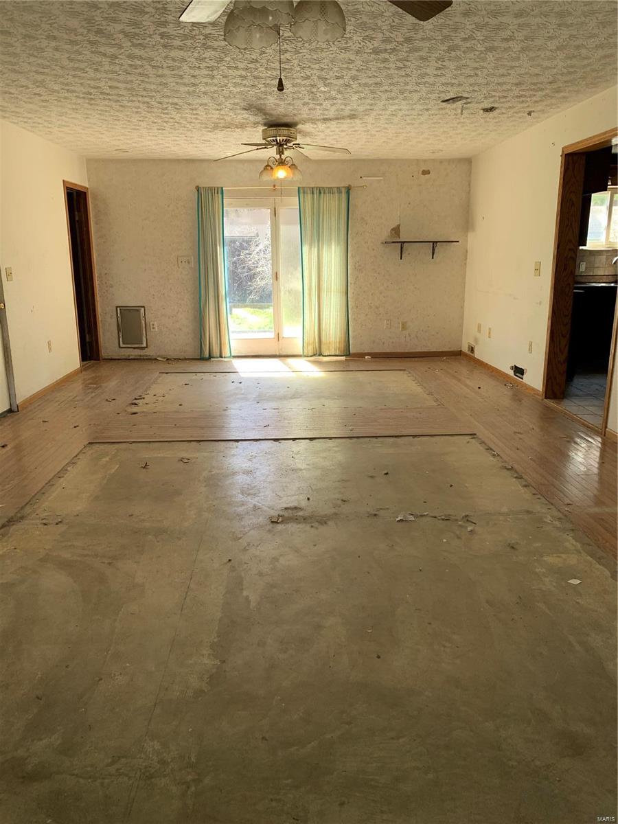 6874 Lebanon Road Collinsville, IL 62234 - Photo 18 of 59