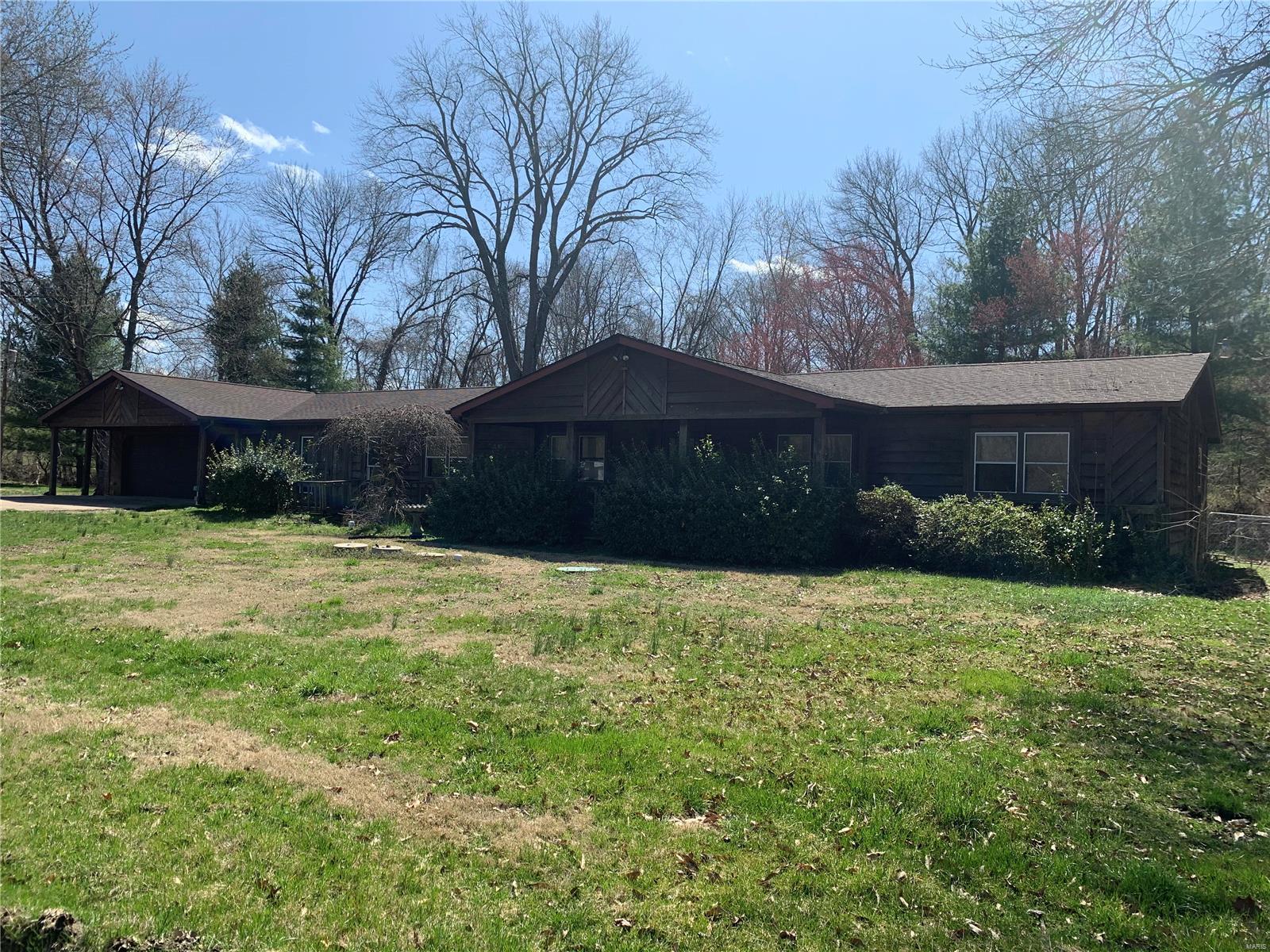 6874 Lebanon Road Collinsville, IL 62234 - Photo 3 of 59