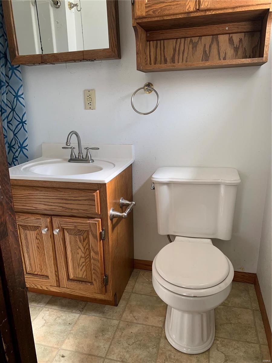 6874 Lebanon Road Collinsville, IL 62234 - Photo 25 of 59