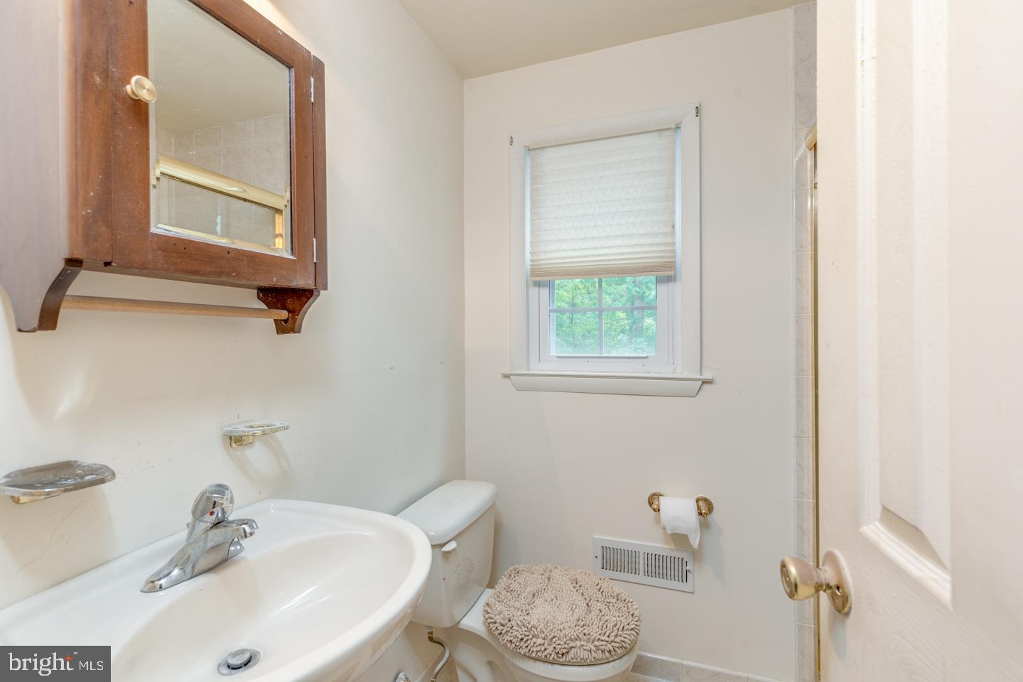 1039 Shawnee Lane Shamong, NJ 08088 - Photo 31 of 39