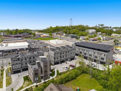 $866,816 | 2000 South Hamilton Road, Unit 15, Nashville, TN 37218