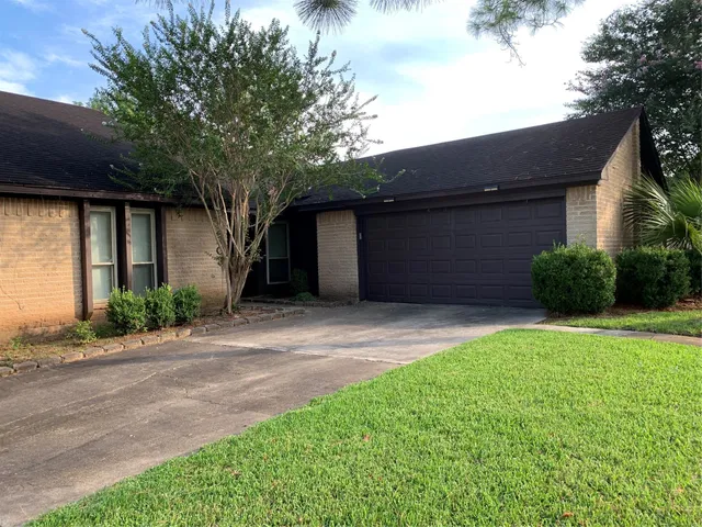 $2,050 | 2903 Williams Grant, Sugar Land, TX 77479