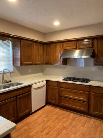 $2,050 | 2903 Williams Grant, Sugar Land, TX 77479