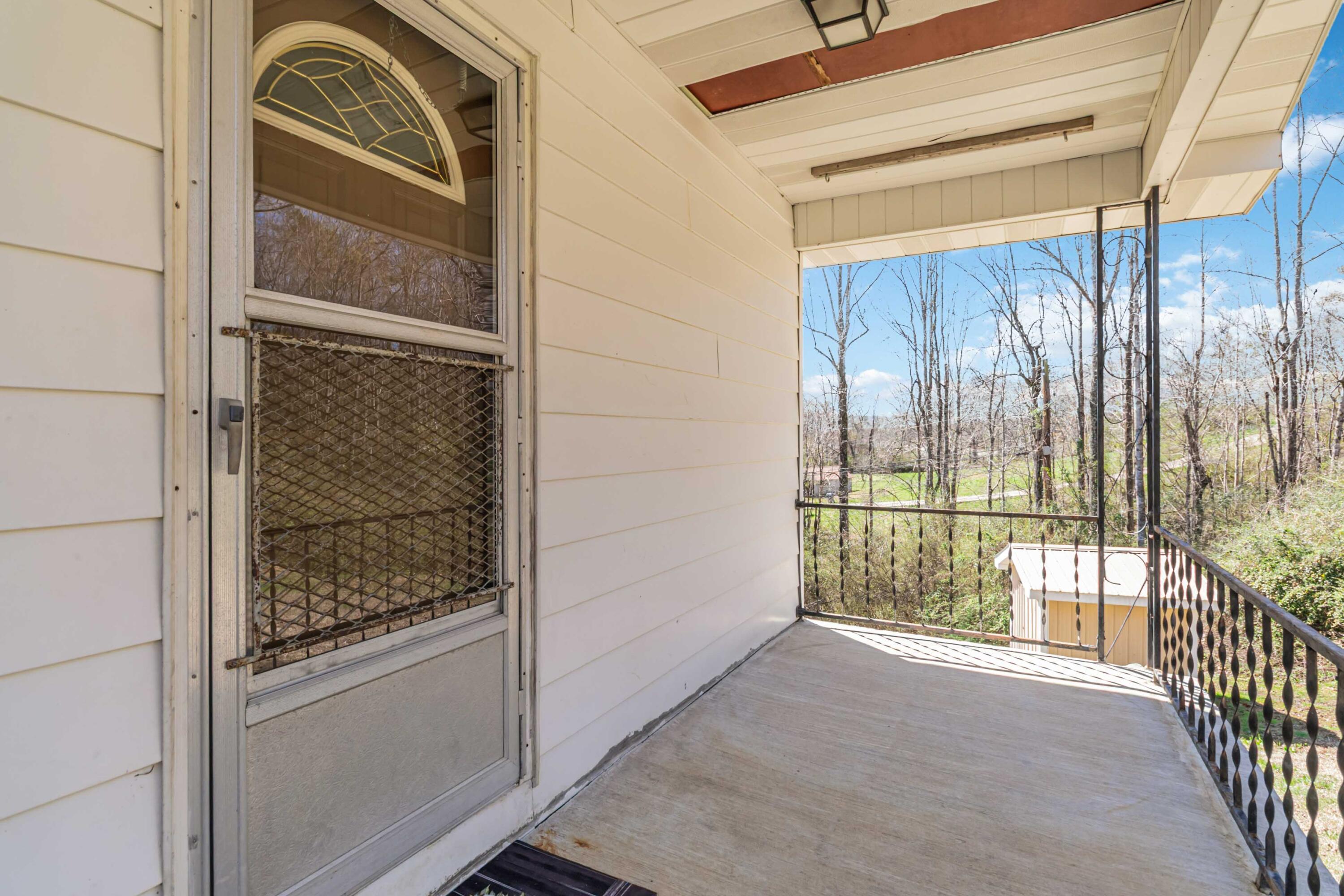 232 Owens Road Stearns, KY 42647 - Photo 5 of 34 005