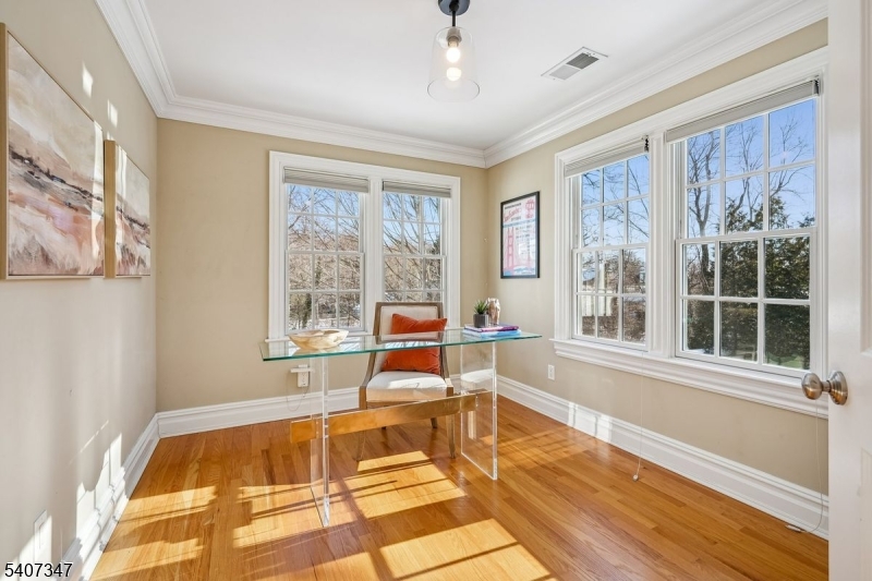 9 Mt Vernon Road Montclair, NJ 07043 - Photo 23 of 46