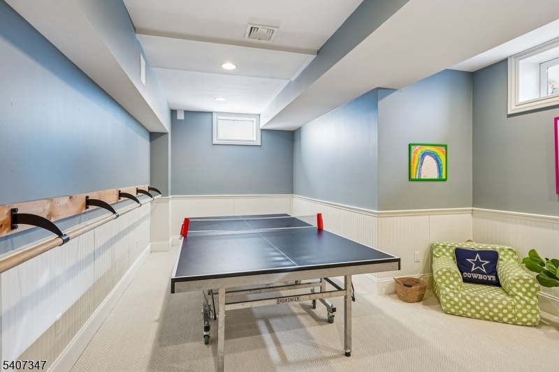 9 Mt Vernon Road Montclair, NJ 07043 - Photo 34 of 46