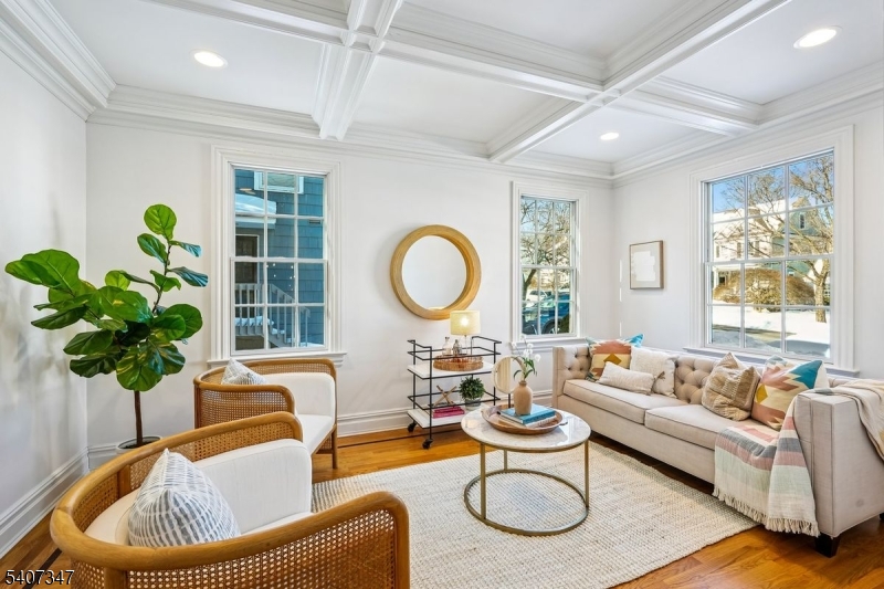 9 Mt Vernon Road Montclair, NJ 07043 - Photo 9 of 46